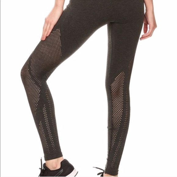 Sexy Comfy Wear Gray Leggings with Fishnet Panels - Picture 6 of 6